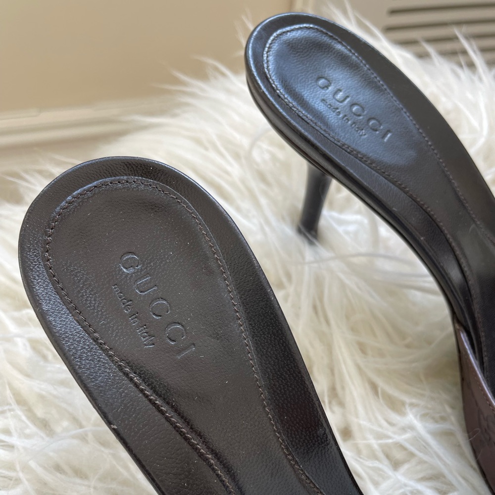 Authentic Gucci horsebit monogrammed mules! - Picture 4 of 7